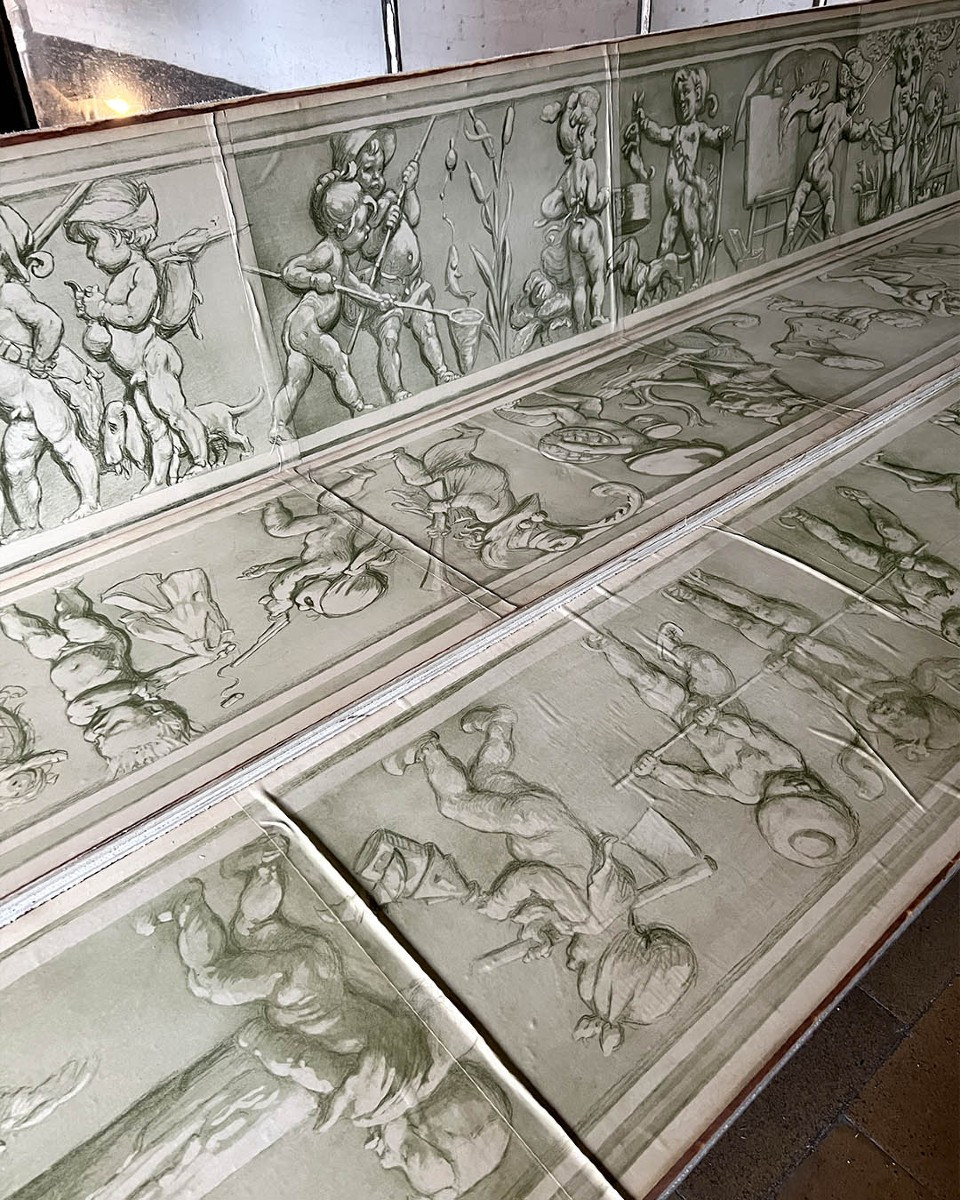 Lot de lithographies d'après Adolphe Willette (1857-1926), 11m linéaire