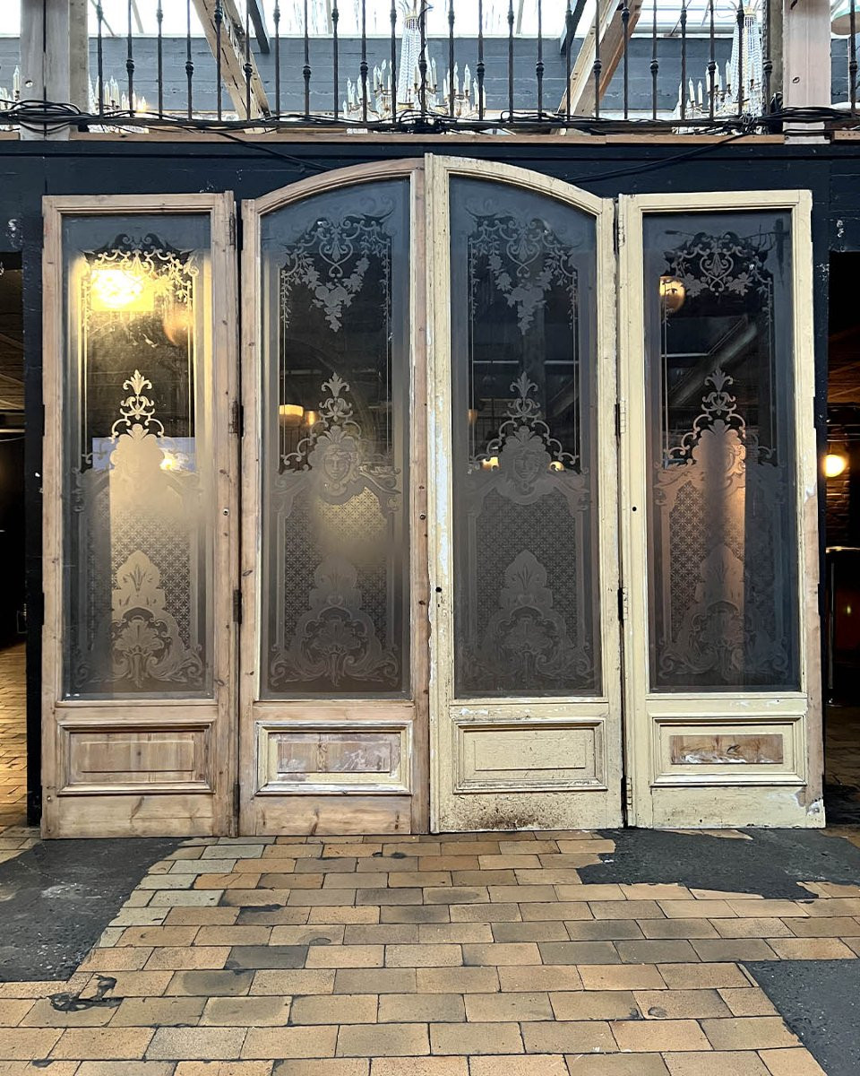 Engraved Glass Door Panel, 333x292cm-photo-2