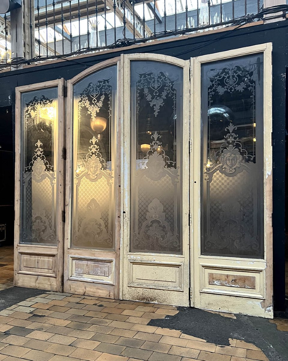 Engraved Glass Door Panel, 333x292cm-photo-3