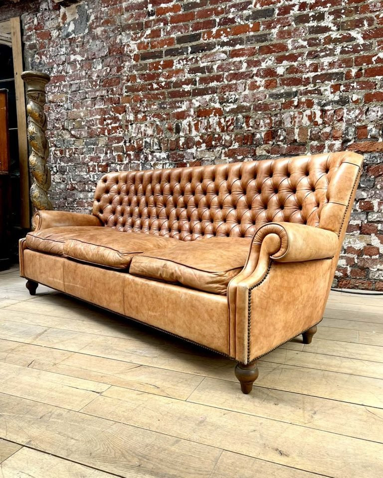 Chesterfield Sofa-photo-2