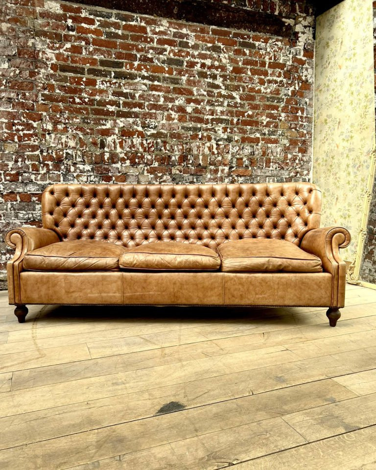 Chesterfield Sofa-photo-3