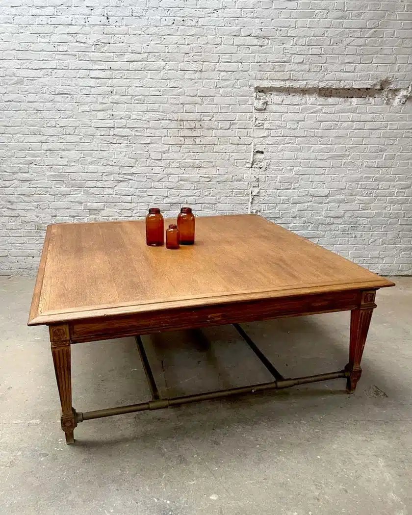 Large Table Bank Of France-photo-3