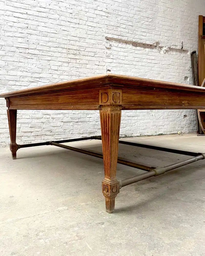 Large Table Bank Of France-photo-4