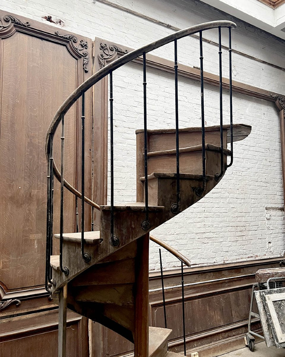 Spiral Staircase, Landing Height 252.5cm-photo-2