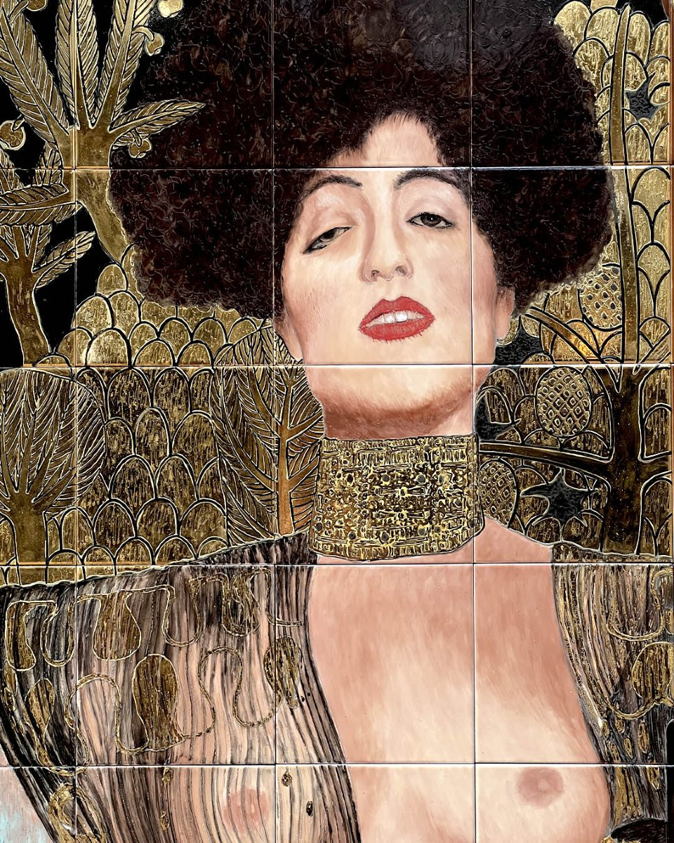 Reproduction sur faïence et doré à l’or 24 carats de « Judith et Holopherne »-photo-4