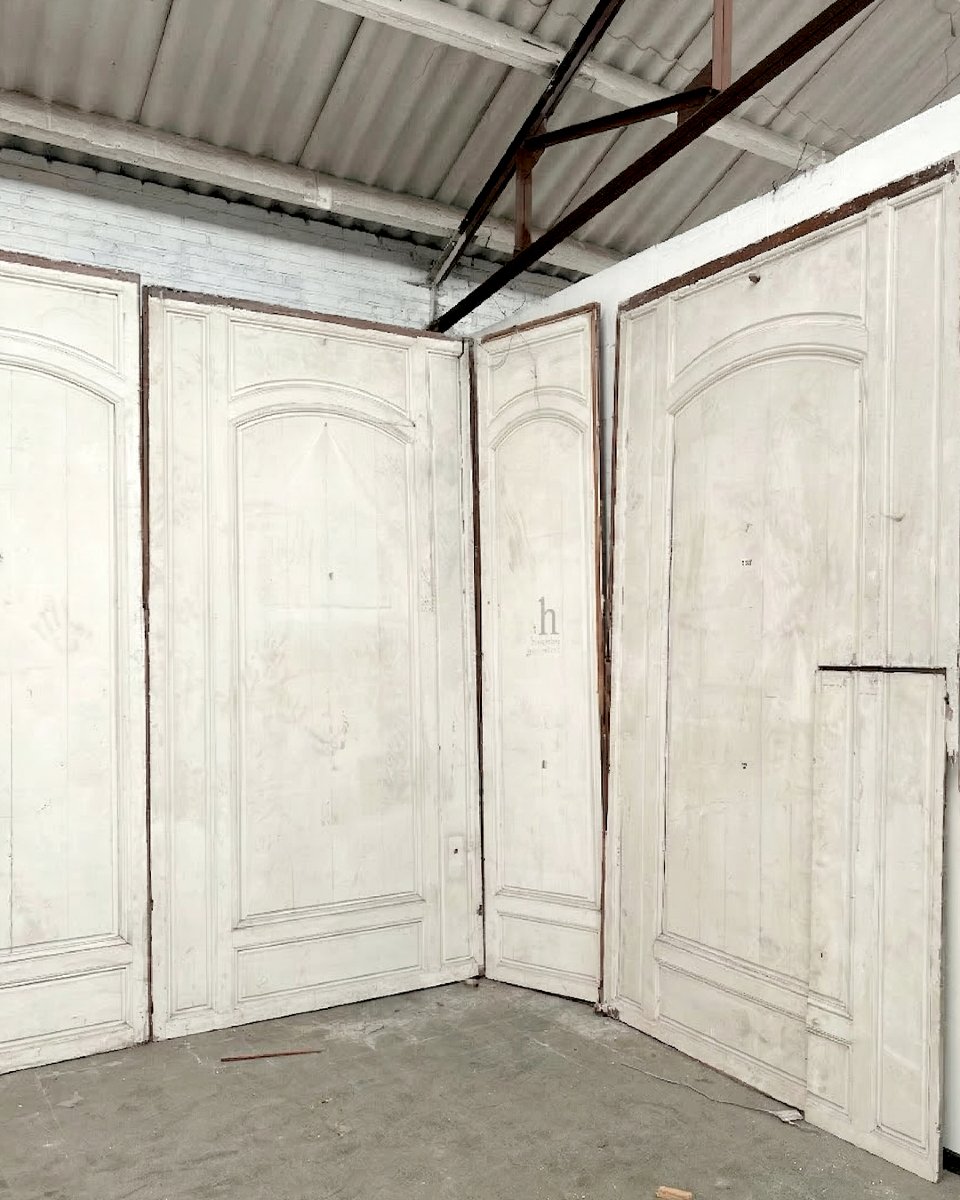 Boiserie d’esprit Louis XV en chêne, 10m linéaire-photo-3