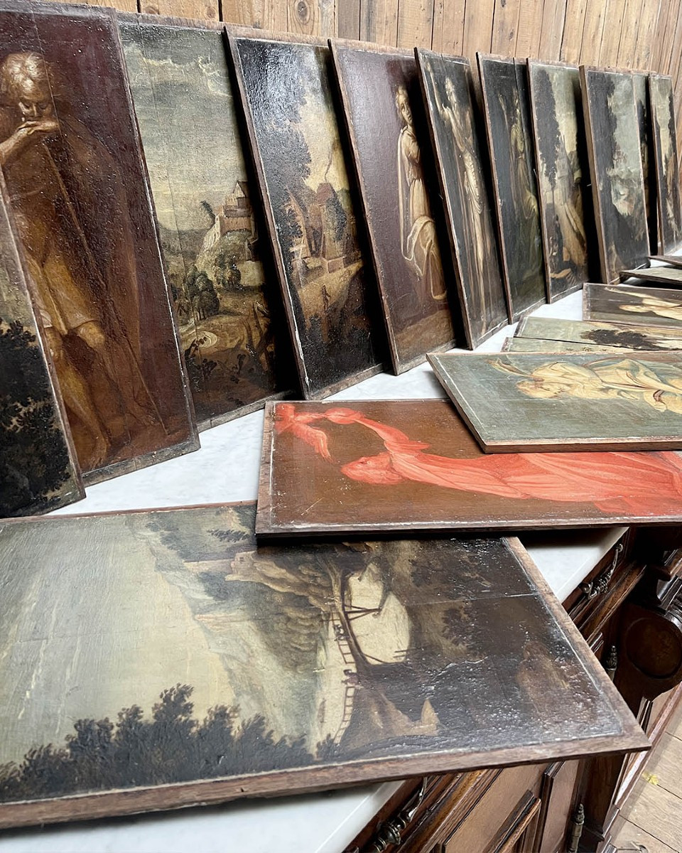 Lot de 8 tableaux, peints sur bois d’époque XVIII