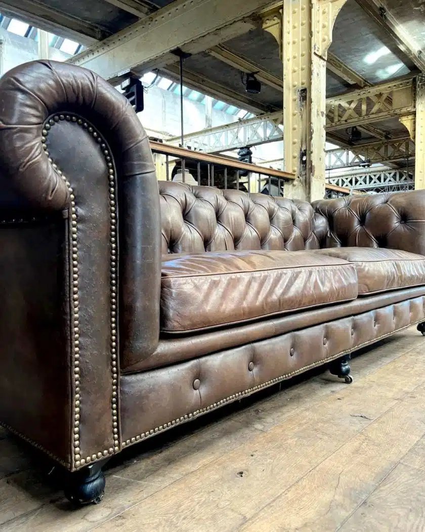 Taupe Leather Chesterfield Sofa-photo-4