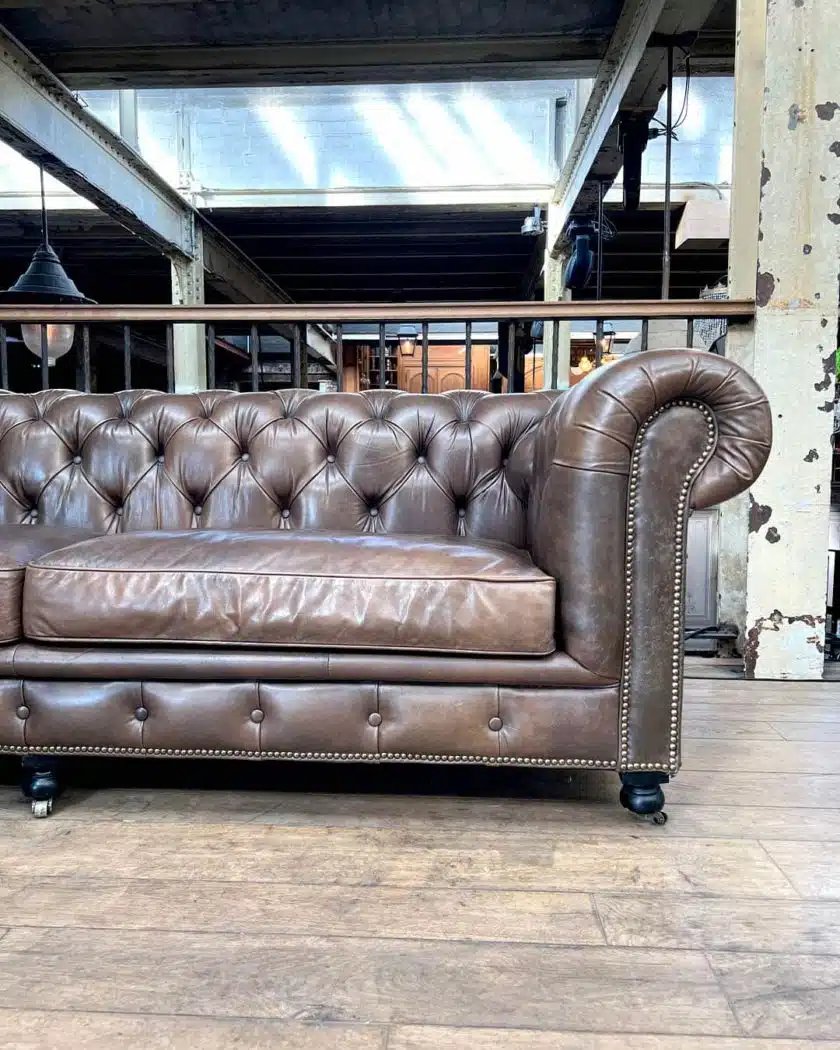 Taupe Leather Chesterfield Sofa-photo-6