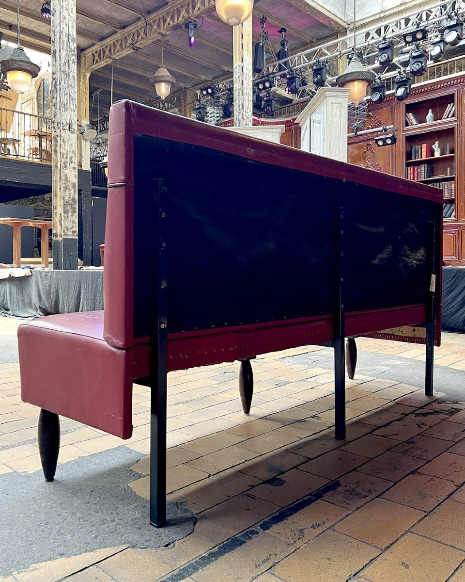Set Of Red Leather And Red Skai Art Deco-style Banquettes, 50m Linear-photo-1