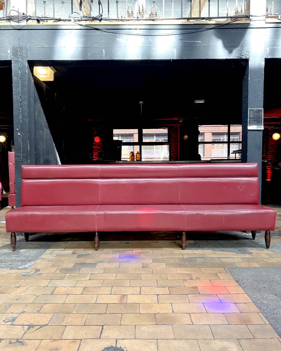 Set Of Red Leather And Red Skai Art Deco-style Banquettes, 50m Linear