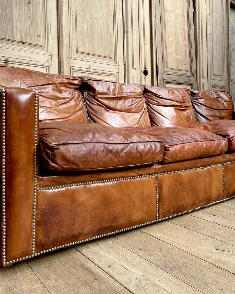 4-seater Sofa In Studded Full-grain Leather, Single-panel Back And Feather Cushions-photo-5