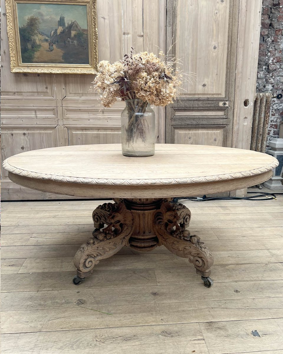 Table ovale en chêne sculpté sur piètement central à roulettes d’esprit Napoléon III-photo-2