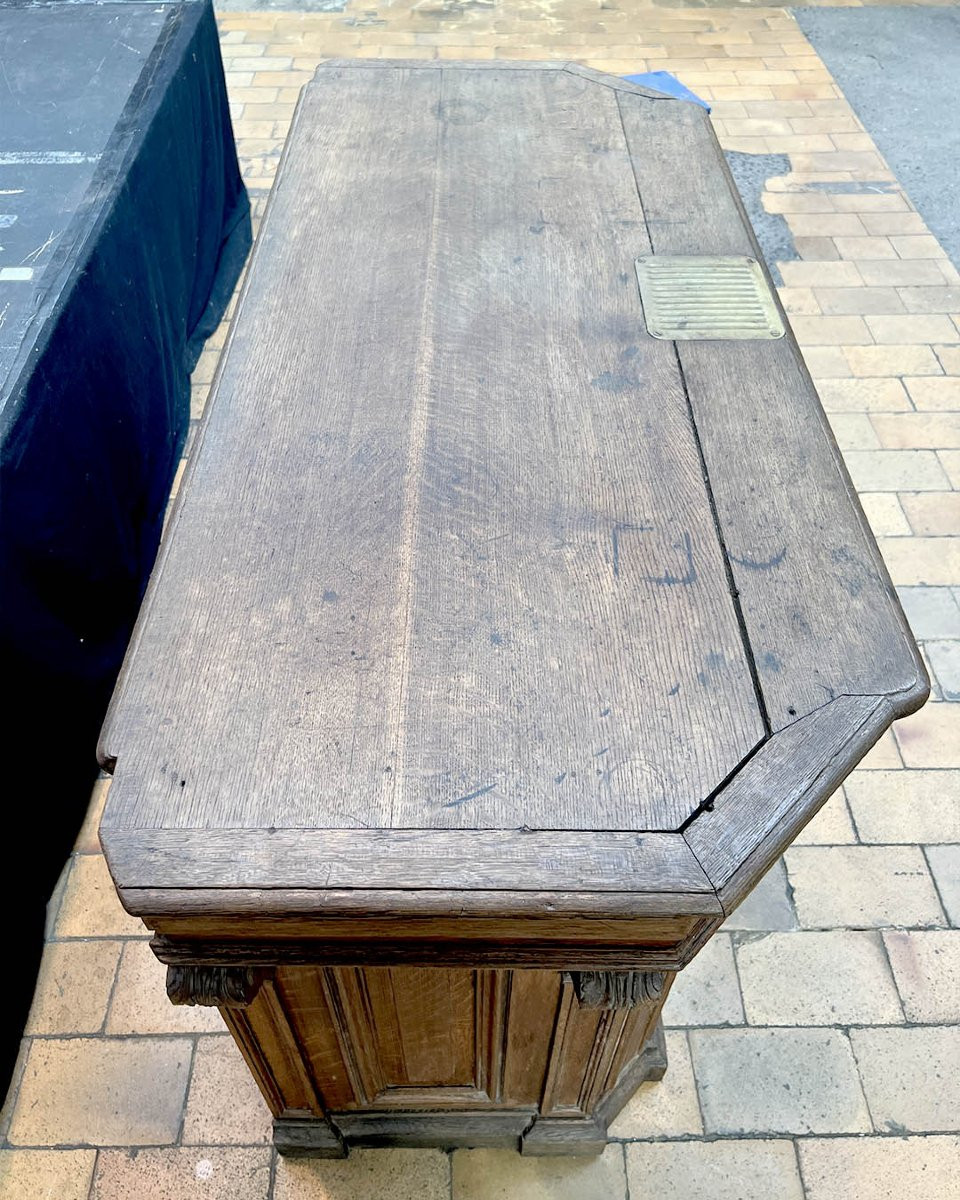 Reception Desk-photo-3