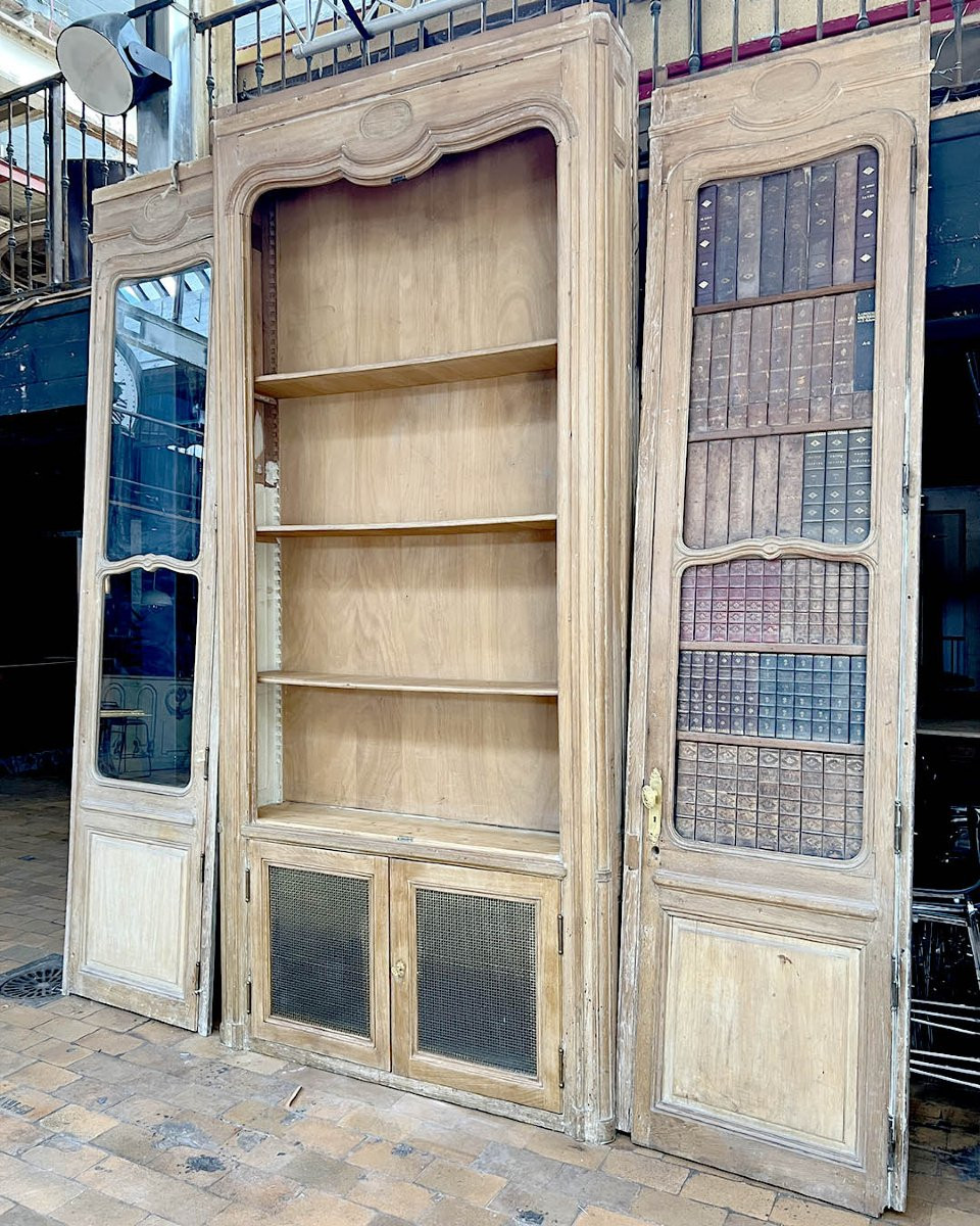 Oak Bookcase With Glass Doors And Central Niche-photo-2