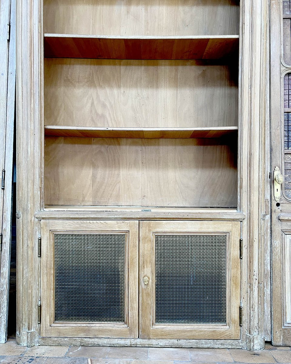 Oak Bookcase With Glass Doors And Central Niche-photo-3