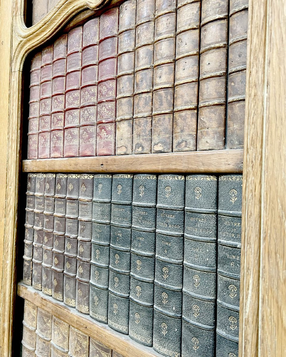 Oak Bookcase With Glass Doors And Central Niche-photo-3