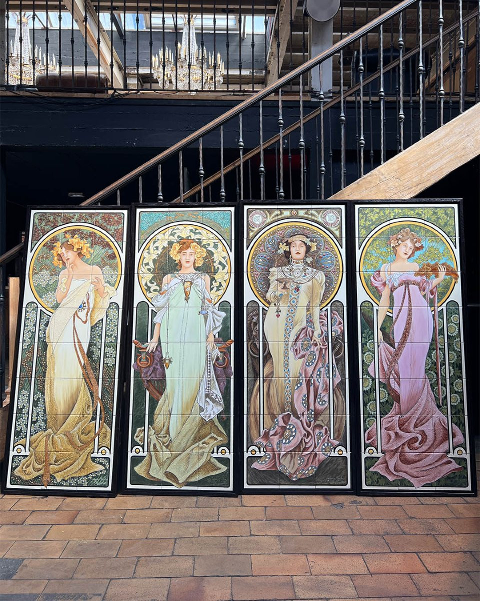 Contemporary Ceramic Lot After Mucha-photo-2