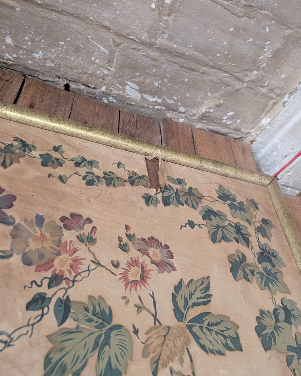Pair Of Large Panels Printed On Silk-photo-8