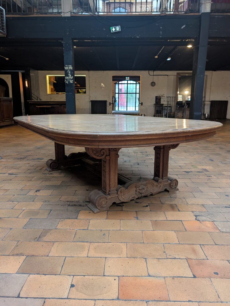 Antique Oval Oak Table With Carved Legs—columns With Lion Capitals, 268 × 170 Cm