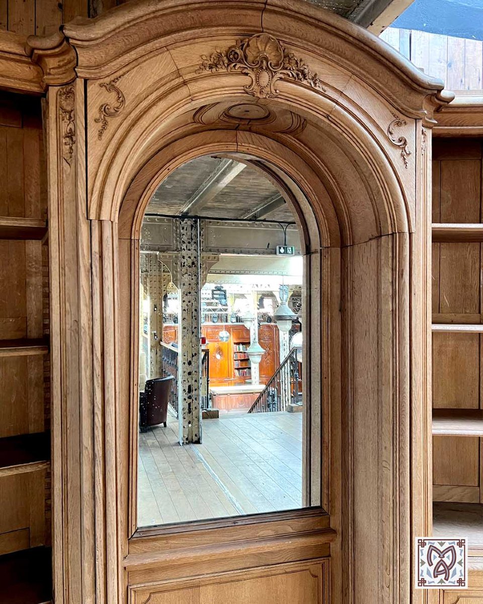 Oak Paneled Bookcase, Louis XV-style Corner Set-photo-2