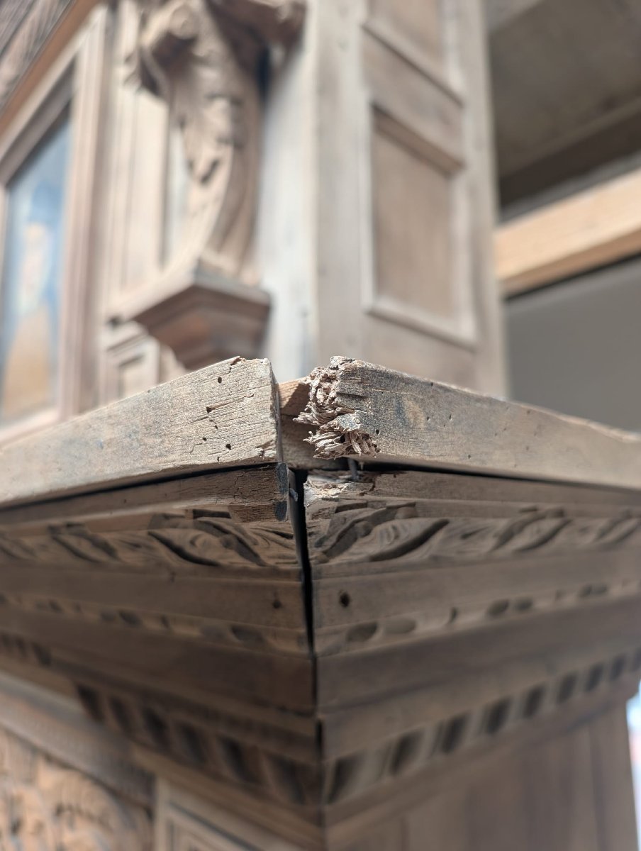 Importante cheminée de style Renaissance en chêne sculpté, à hotte-photo-5