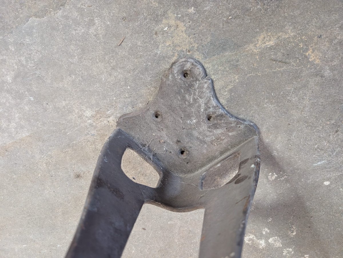 Lot de 5 porte-selles muraux anciens en fonte-photo-4