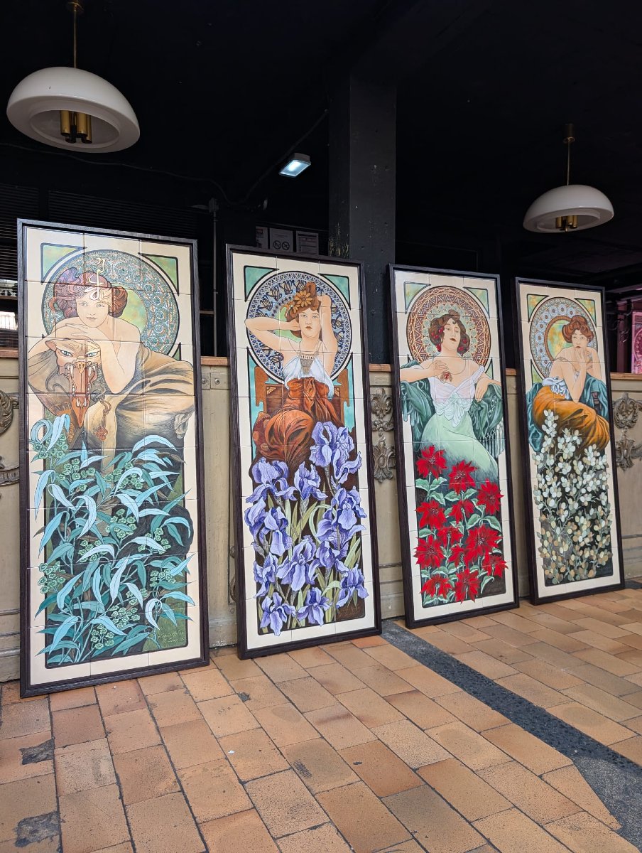 Ensemble de 4 panneaux émaux sur faïence, d’après Mucha « Les Pierres précieuses », 65 x 167 cm-photo-3