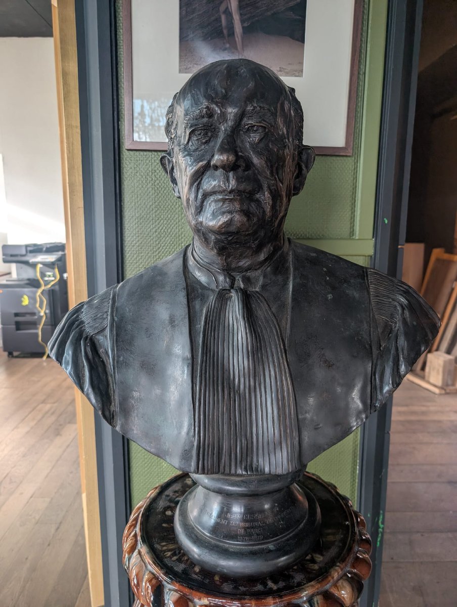 Bronze Bust — Jean Cesselin, 20th-century Sculpted Portrait, 56 X 63 X 30 Cm