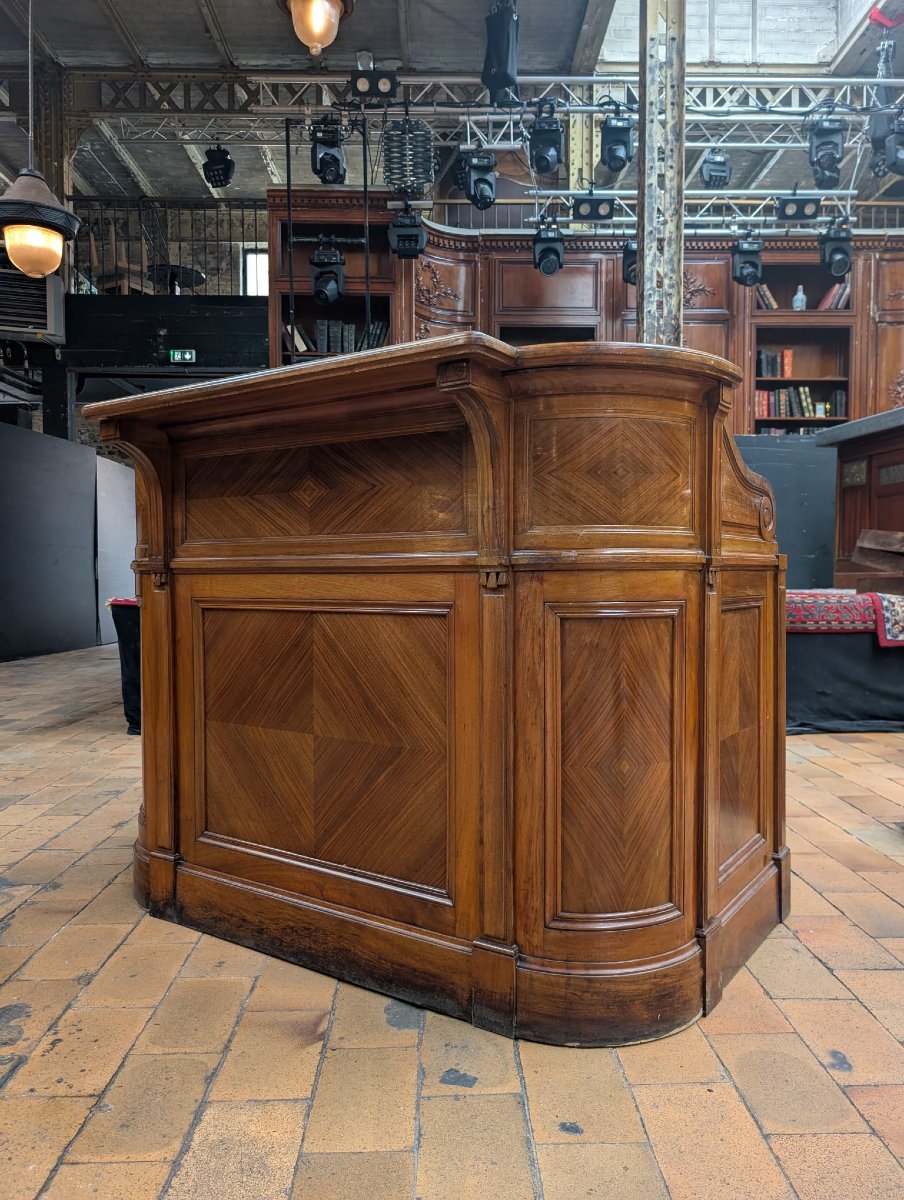 Antique Walnut Reception Desk, 19th-century Reception Counter, 138 X 105 X 90 Cm