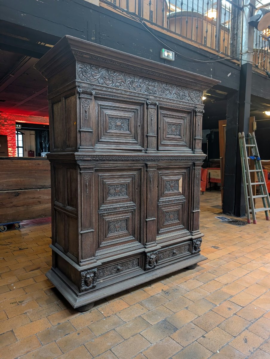 Louis XIII-style Cabinet In Carved Oak, 167 X 200 X 64 Cm