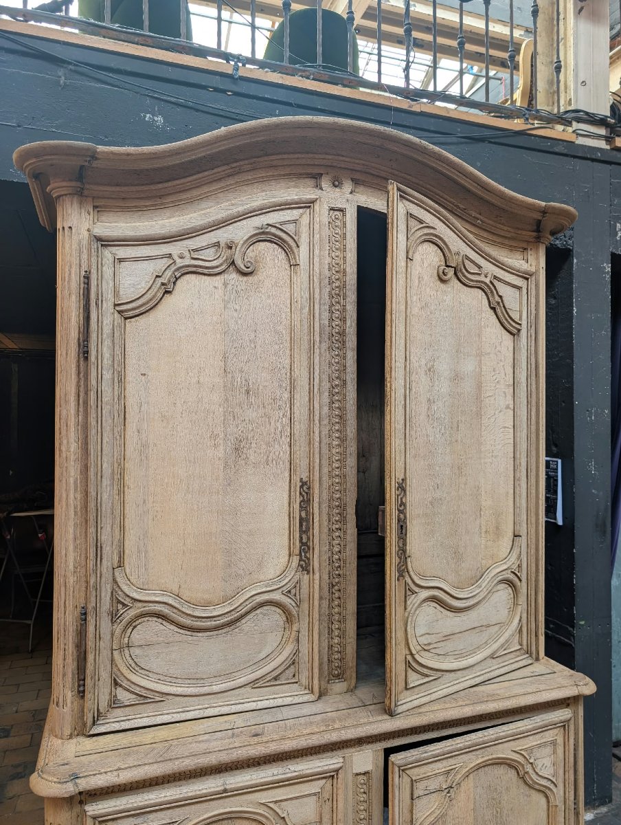 Stripped Oak Cabinet — 18th-century Two-section Sideboard, 155 X 258 X 70 Cm-photo-3