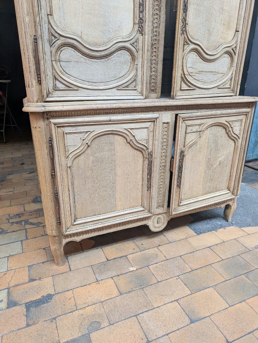 Stripped Oak Cabinet — 18th-century Two-section Sideboard, 155 X 258 X 70 Cm-photo-4