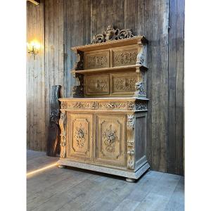 Buffet deux corps de style Henri II en chêne décapé, 120 x 210 x 53 cm