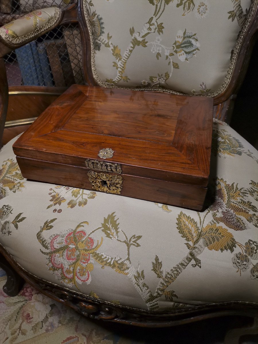 Coffret écritoire En Placage De Bois De Violette d'époque Louis XIV Vers 1670-photo-2