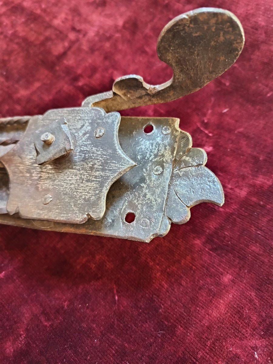 Rare Wrought Iron Door Latch Or Latch, Probably From The 16th Or 17th Century.-photo-2