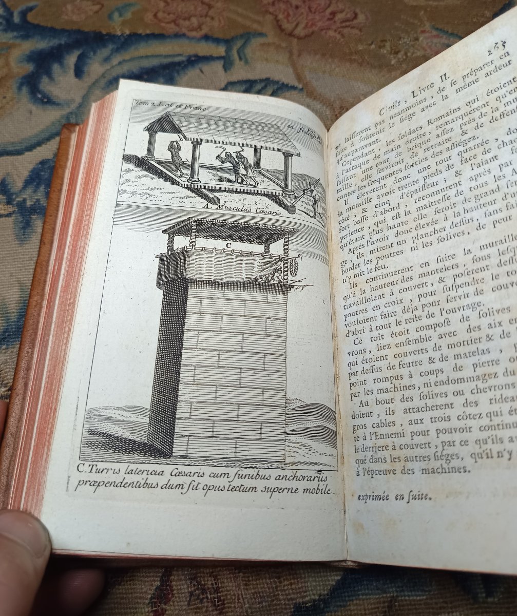 Livre "Les commentaires de César" 1708-photo-2