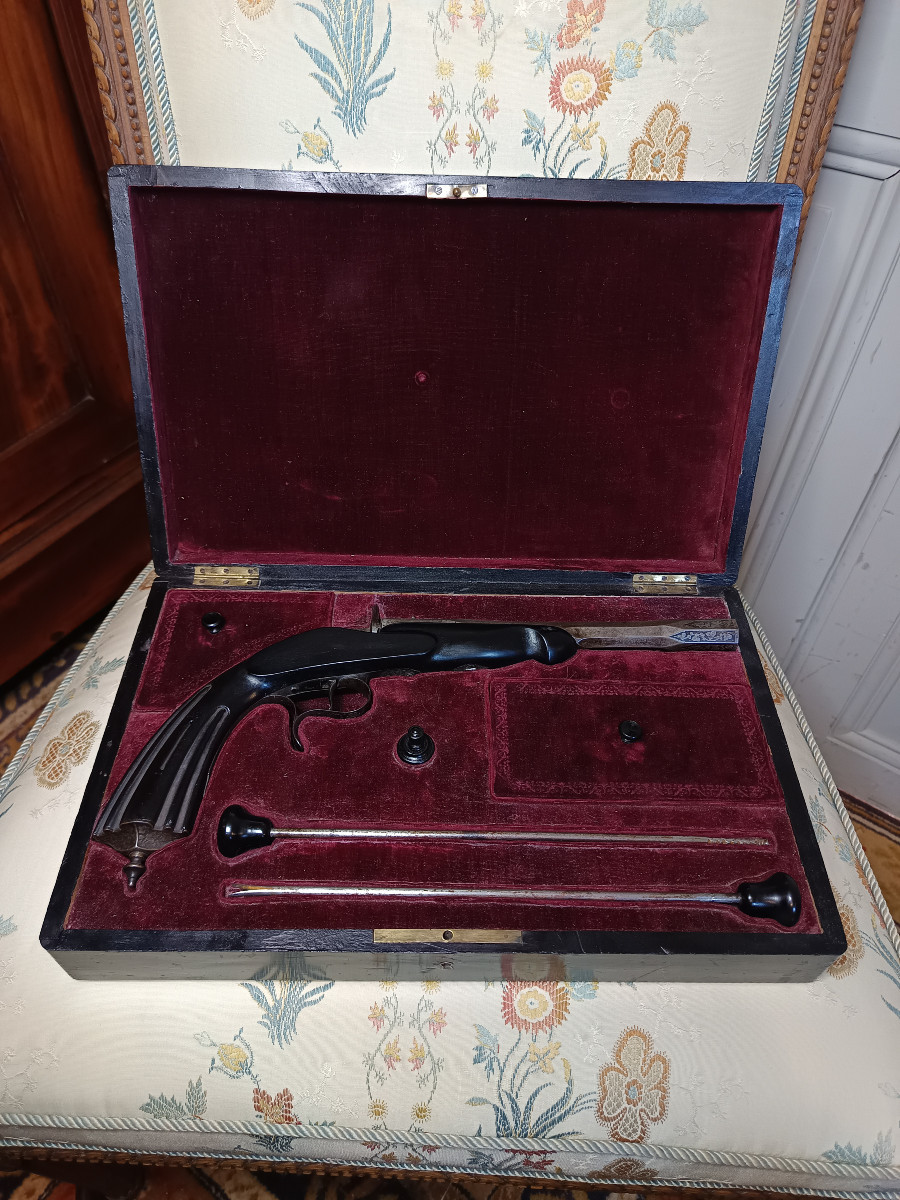 Pistolet de salon 6 mm Flaubert en coffret époque Napoléon III