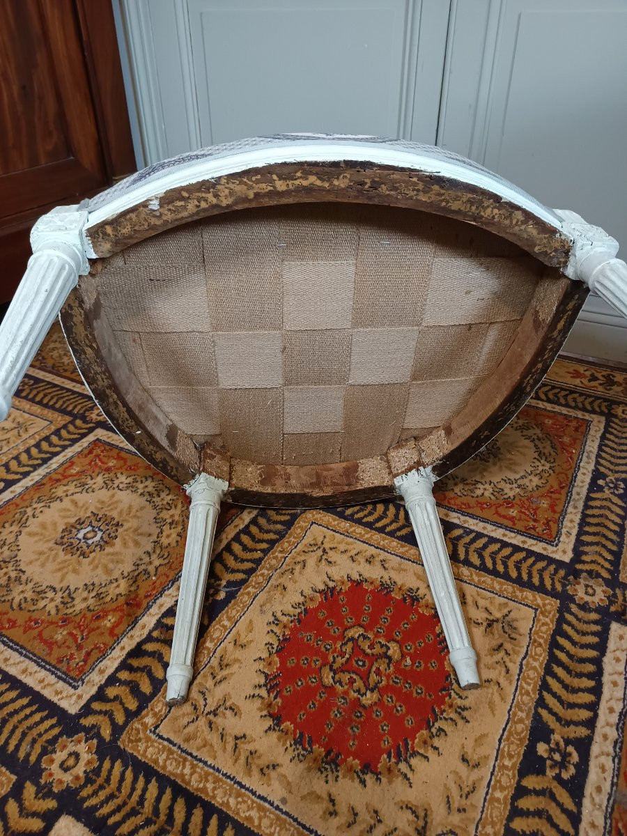 Louis XVI Period Cabriolet Armchair-photo-5