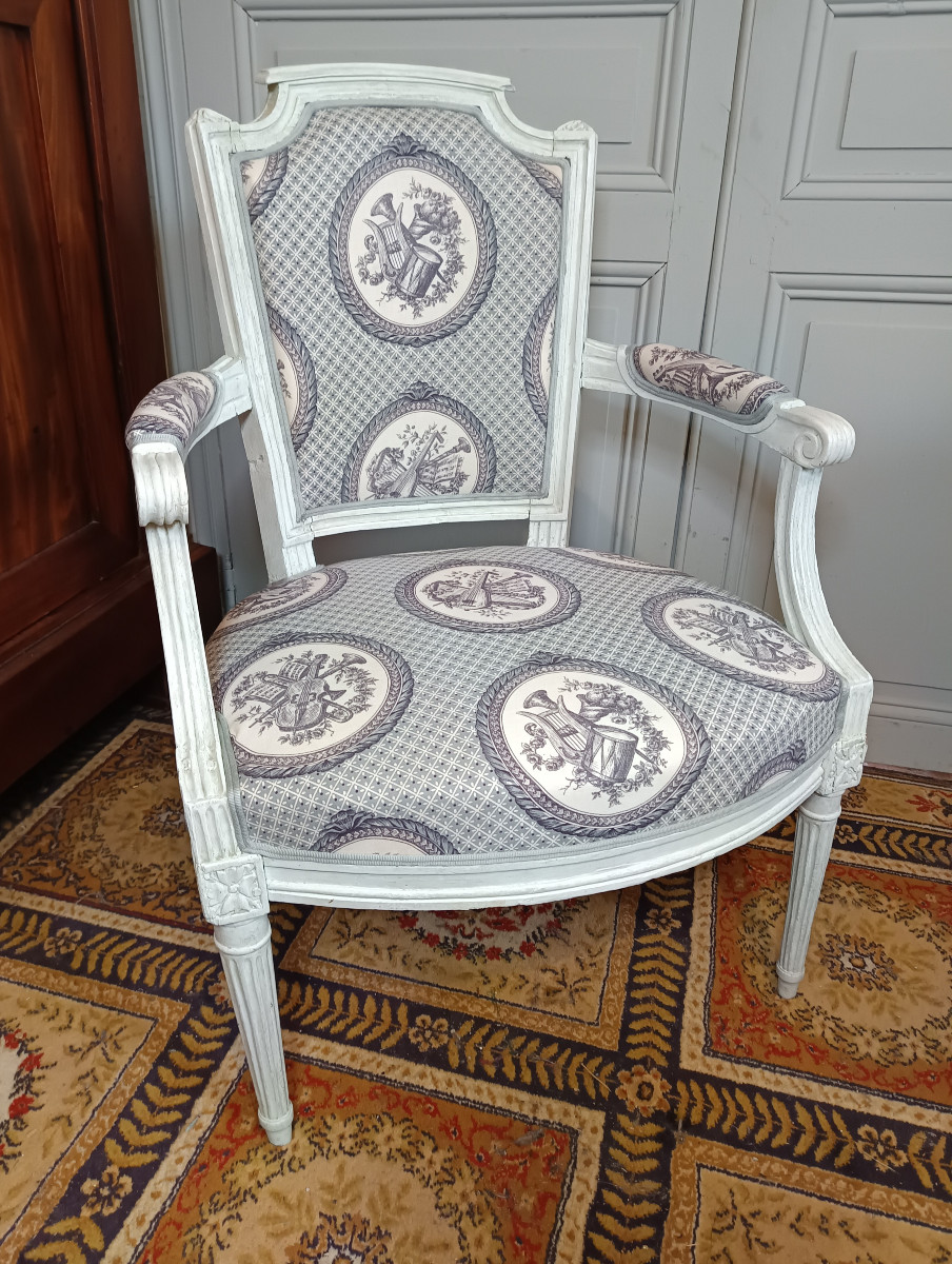 Louis XVI Period Cabriolet Armchair