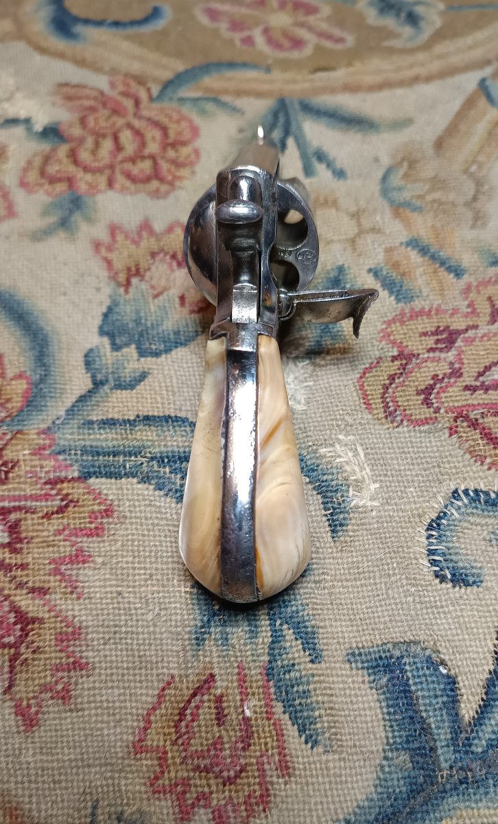 Révolver de type British Bulldog calibre 320 époque fin XIXème-photo-4