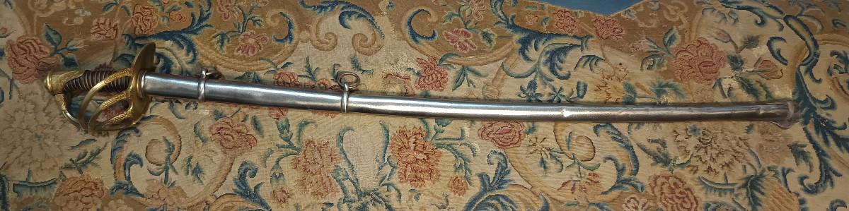 Rare sabre d'officier de cavalerie de ligne ou de cuirassier modèle 1822 époque Charles X