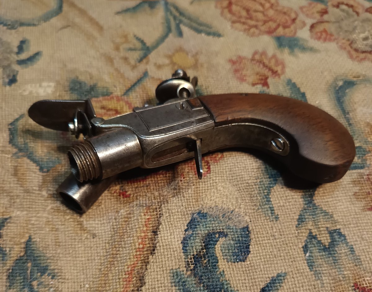 Petit pistolet à silex à coffre et balle forcée-photo-1