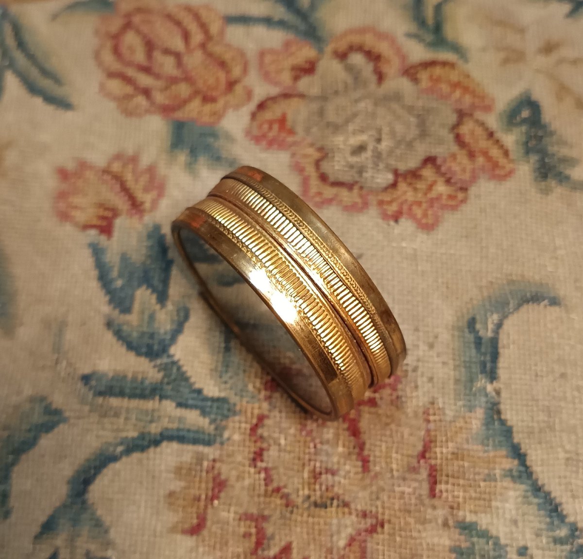Petite boîte ronde de confiseur époque Restauration-photo-2