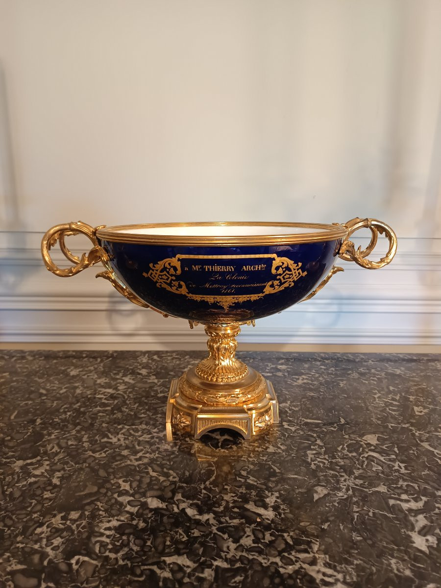 Importante coupe en porcelaine de Sèvres montée en bronze doré époque Napoléon III-photo-2