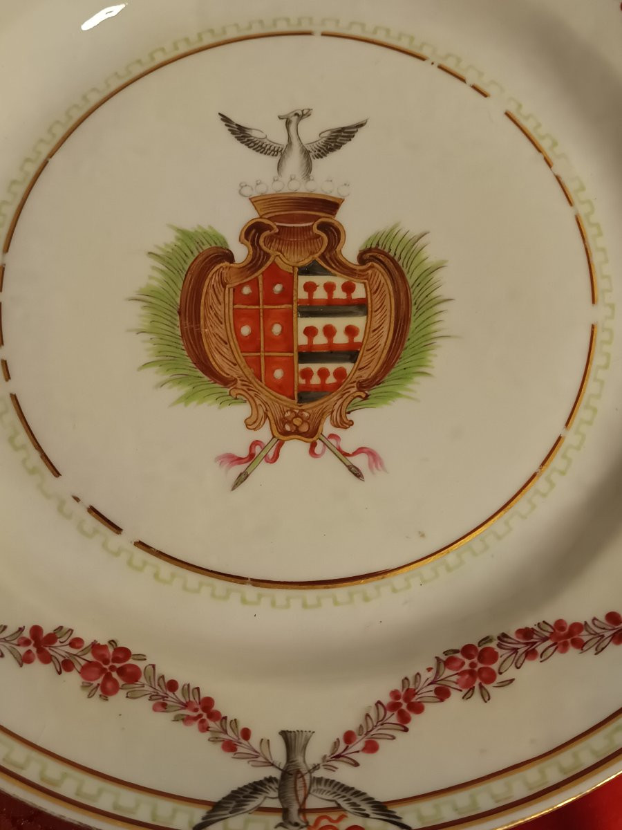 Assiette en porcelaine de Chine de la Cie des Indes Portugaises aux armes époque XVIIIe-photo-4