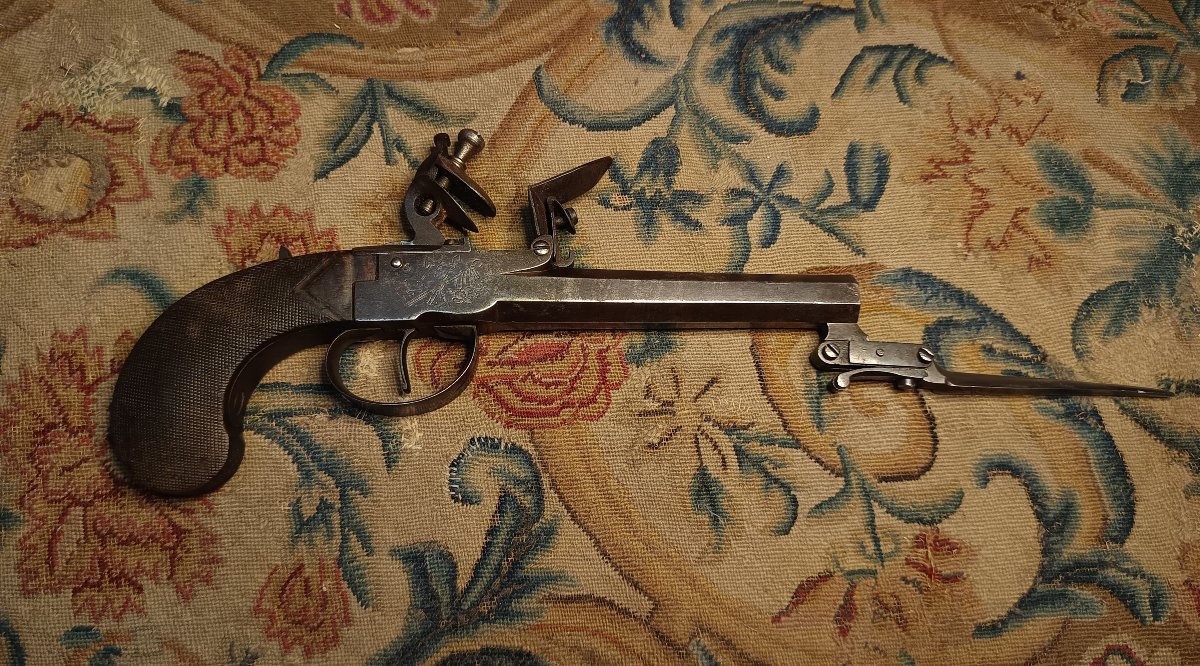 Chamber-type Flintlock Pistol With Retractable Bayonet, England, Late 18th Century -photo-1
