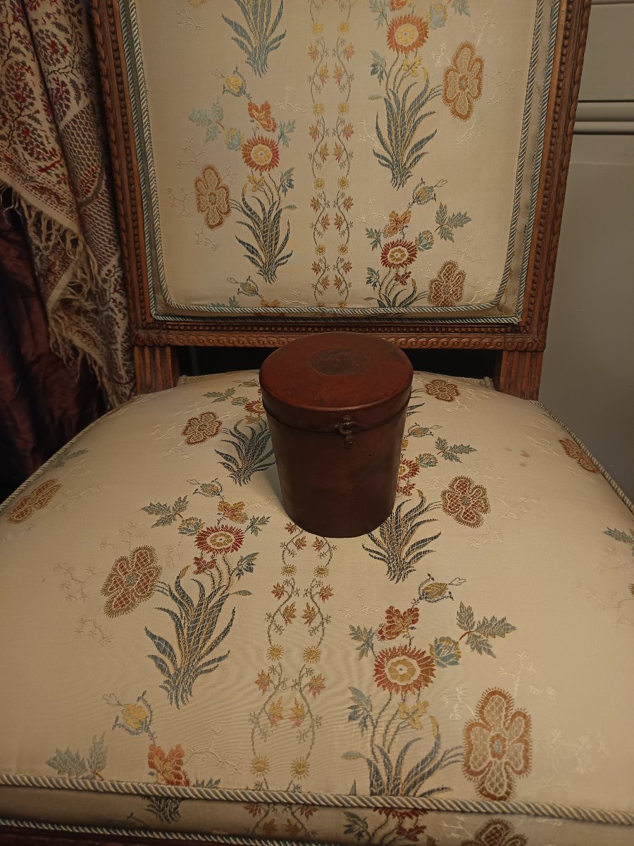 Glass Or Goblet Case From The Late 18th Or Early 19th Century