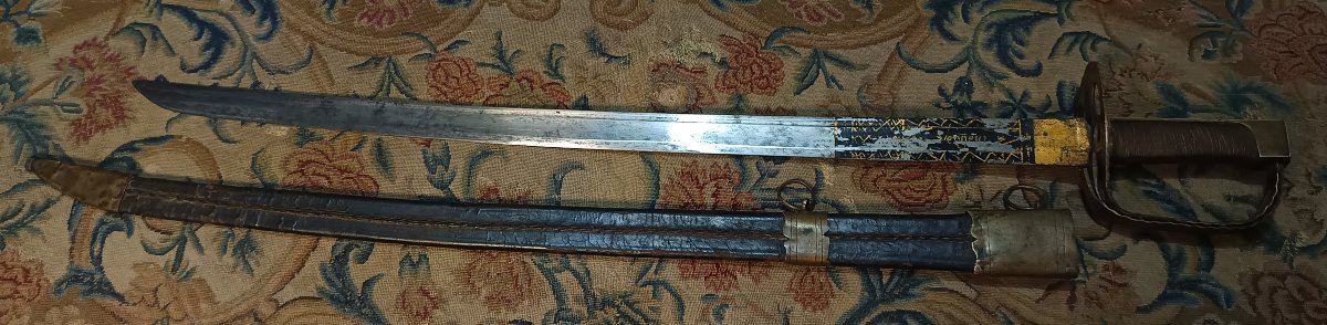 Rare Officer's Saber With A Twisted Hilt From The Late Reign Of Louis XVI, Featuring A Royalist Emblem-photo-3