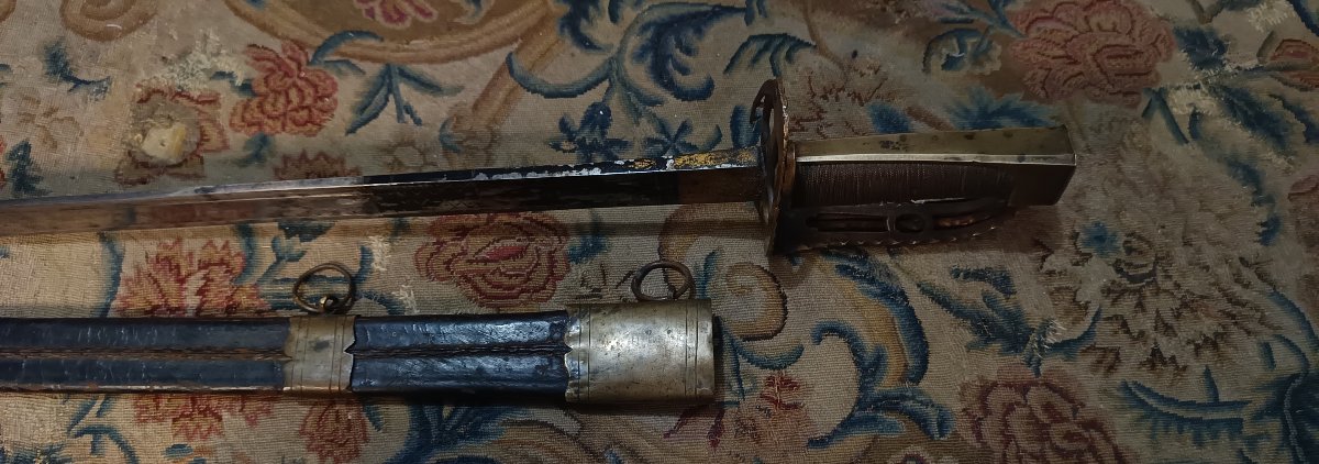 Rare Officer's Saber With A Twisted Hilt From The Late Reign Of Louis XVI, Featuring A Royalist Emblem-photo-4